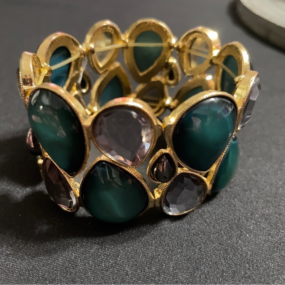 NY & Company Statement Bracelet - Gold Tone Teardrop Gems Green & Clear
Stretch